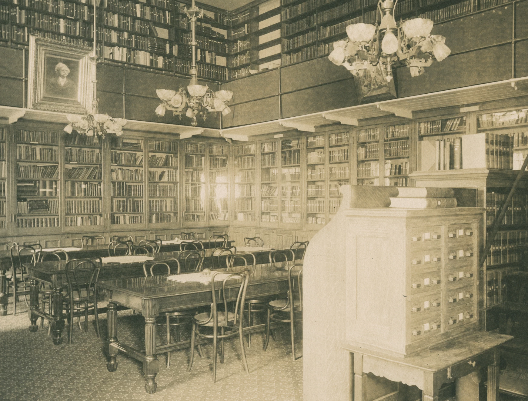 Historic photo of the California State Library, Reference and Reading Room, circa 1904. Historic photo of the California State Library, Reference and Reading Room, circa 1904.